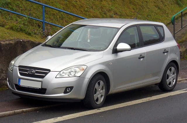 Ile pali Kia Cee'd 1.6 benzyna? Sprawdź oszczędności i wydajność Ile pali Kia Cee'd 1.6 benzyna? Sprawdź oszczędności i wydajność