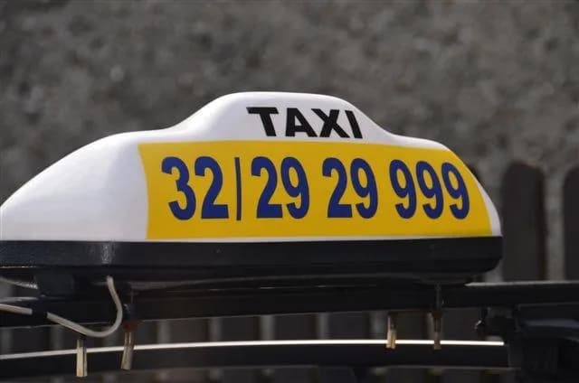 Jakie są taryfy taxi w niedziele? Sprawdź, by uniknąć wysokich kosztów Jakie są taryfy taxi w niedziele? Sprawdź, by uniknąć wysokich kosztów