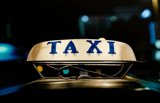 Ile kosztuje licencja taxi? Sprawdź ceny w różnych miastach Ile kosztuje licencja taxi? Sprawdź ceny w różnych miastach