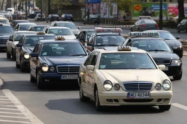 Ile kosztuje taxi z Torunia do Ciechocinka? Sprawdź ceny i opcje Ile kosztuje taxi z Torunia do Ciechocinka? Sprawdź ceny i opcje