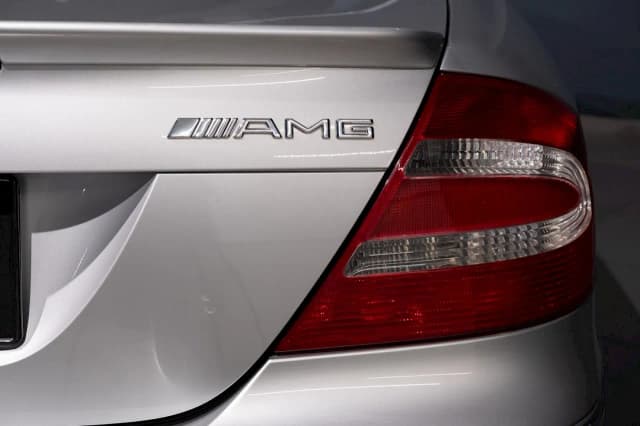 Mercedes CLK 55 AMG – moc, luksus i ukryte problemy, które musisz znać Mercedes CLK 55 AMG – moc, luksus i ukryte problemy, które musisz znać