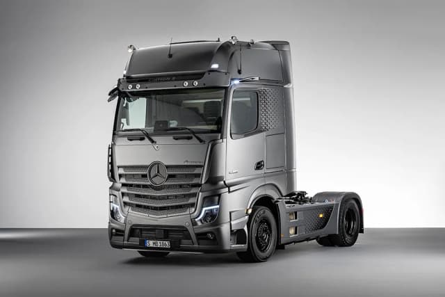 Mercedes-Benz Actros MP3 – kluczowe informacje i porównania modeli Mercedes-Benz Actros MP3 – kluczowe informacje i porównania modeli