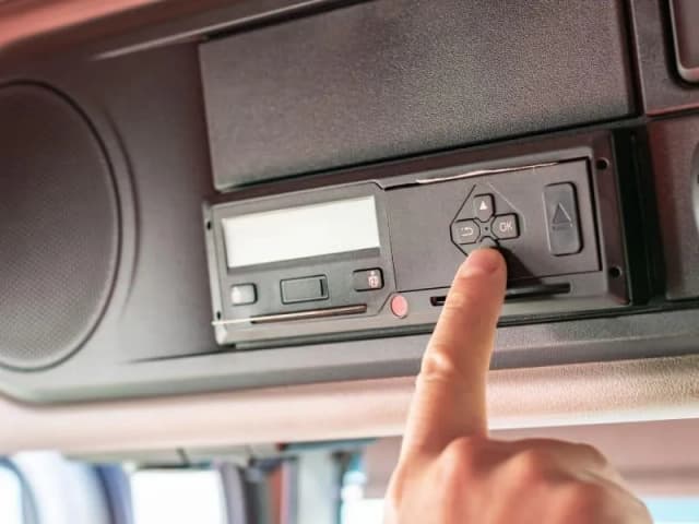 Czas pracy kierowcy: ile godzin dziennie można pracować legalnie? Czas pracy kierowcy: ile godzin dziennie można pracować legalnie?